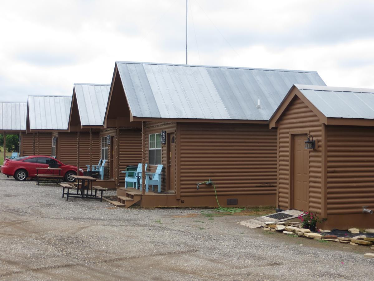 All Tucked Inn Cabins Stockdale Zewnętrze zdjęcie